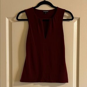 Express Sleeveless Keyhole Tank Top in Burgundy